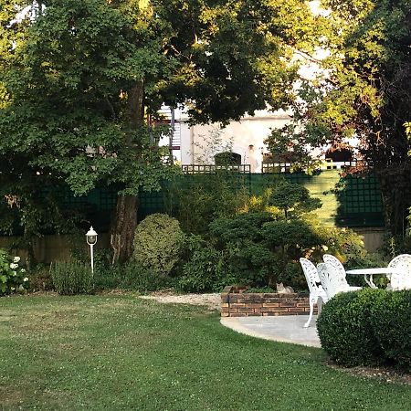 Le Jardin De Fresnes Acomodação com café da manhã Exterior foto