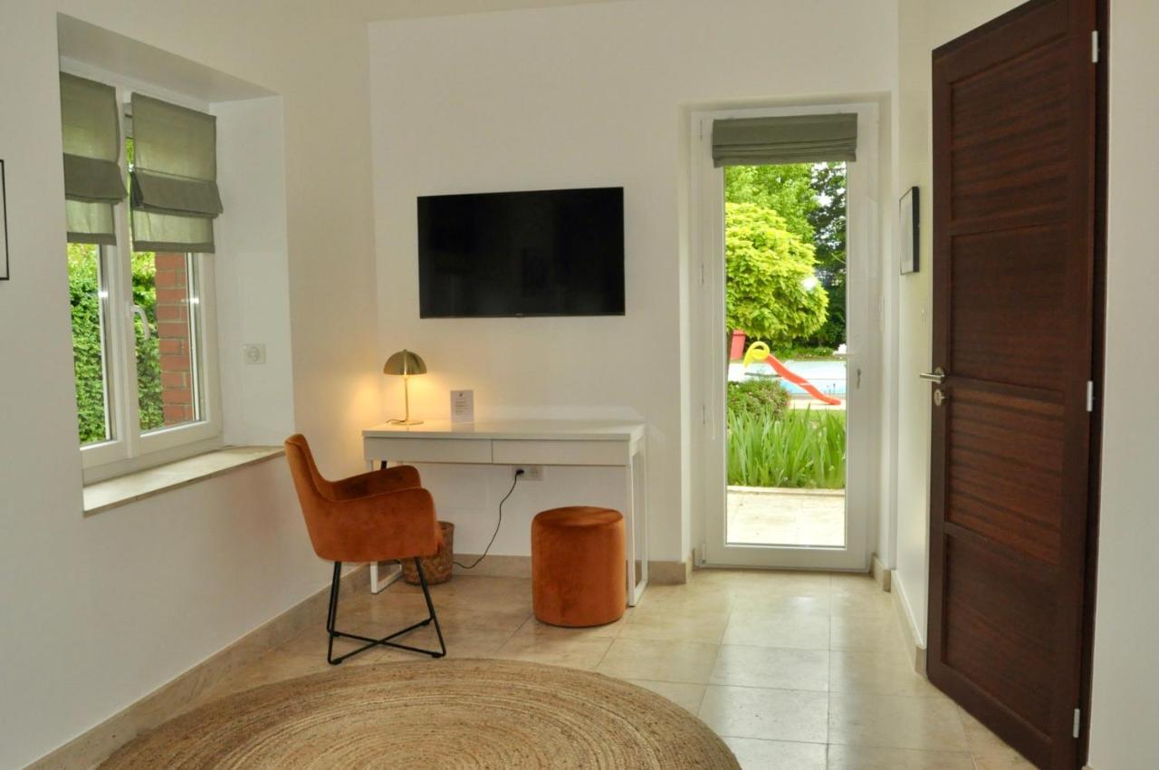 Le Jardin De Fresnes Acomodação com café da manhã Exterior foto