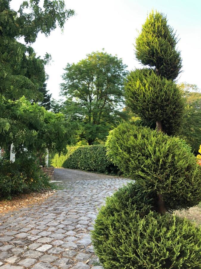 Le Jardin De Fresnes Acomodação com café da manhã Exterior foto