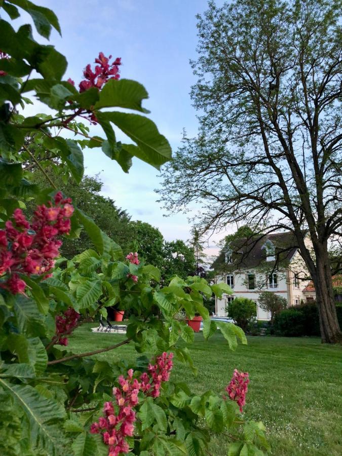 Le Jardin De Fresnes Acomodação com café da manhã Exterior foto